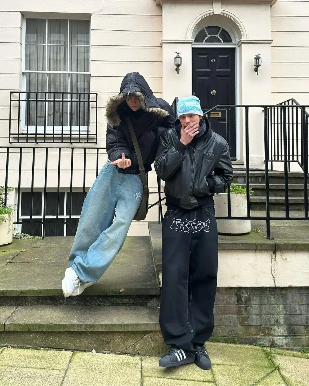 Y2K Men blue letter printed jeans high-end fashion hip-hop trend straight casual pants loose couple street American retro pants 250122