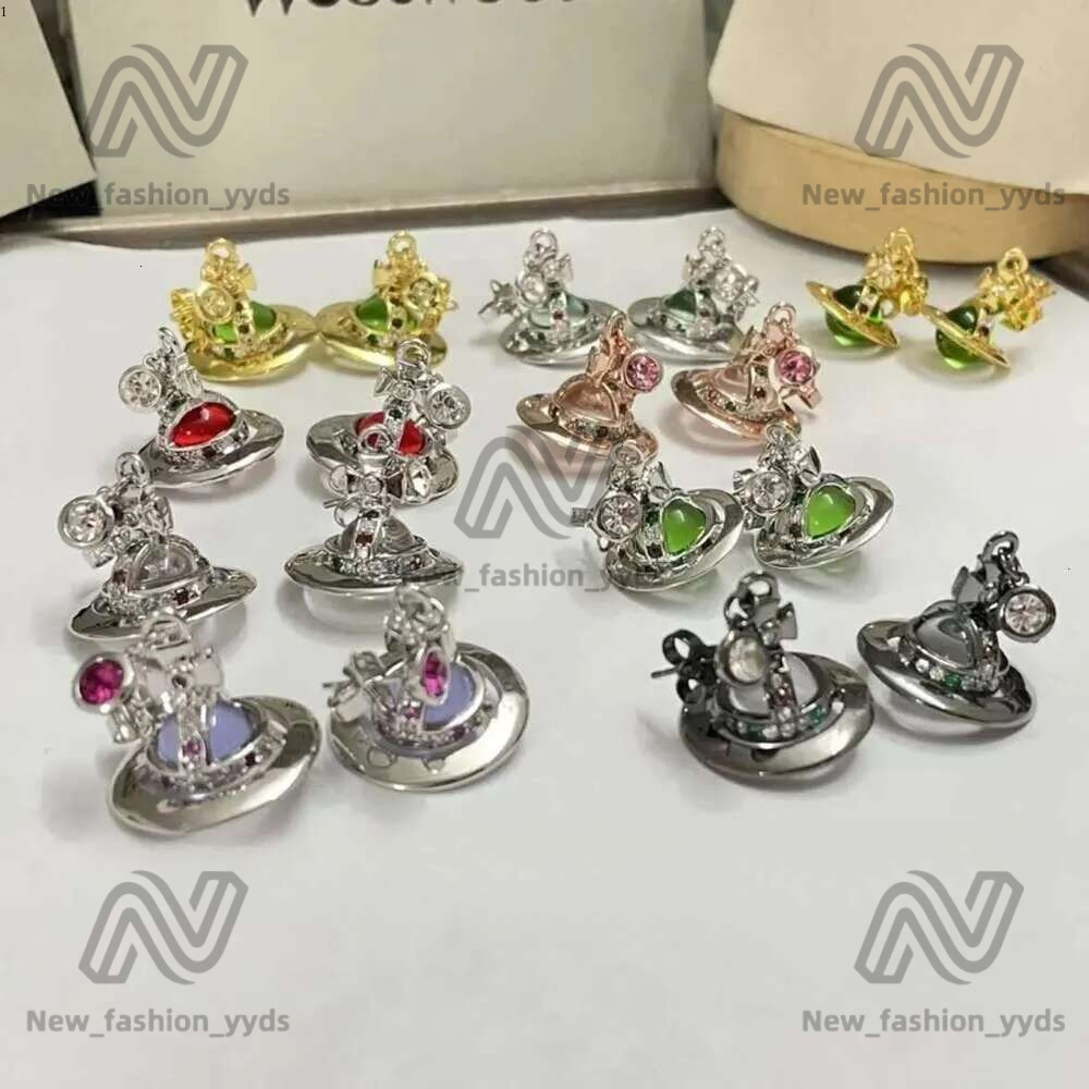 2025 AAA Fashion Designer Earing Full Range Of Queen Dowager Orb 3D Planet Earrings Fashion High Version Straight Hair satellite vivienenne westwoods Eaarrings 910