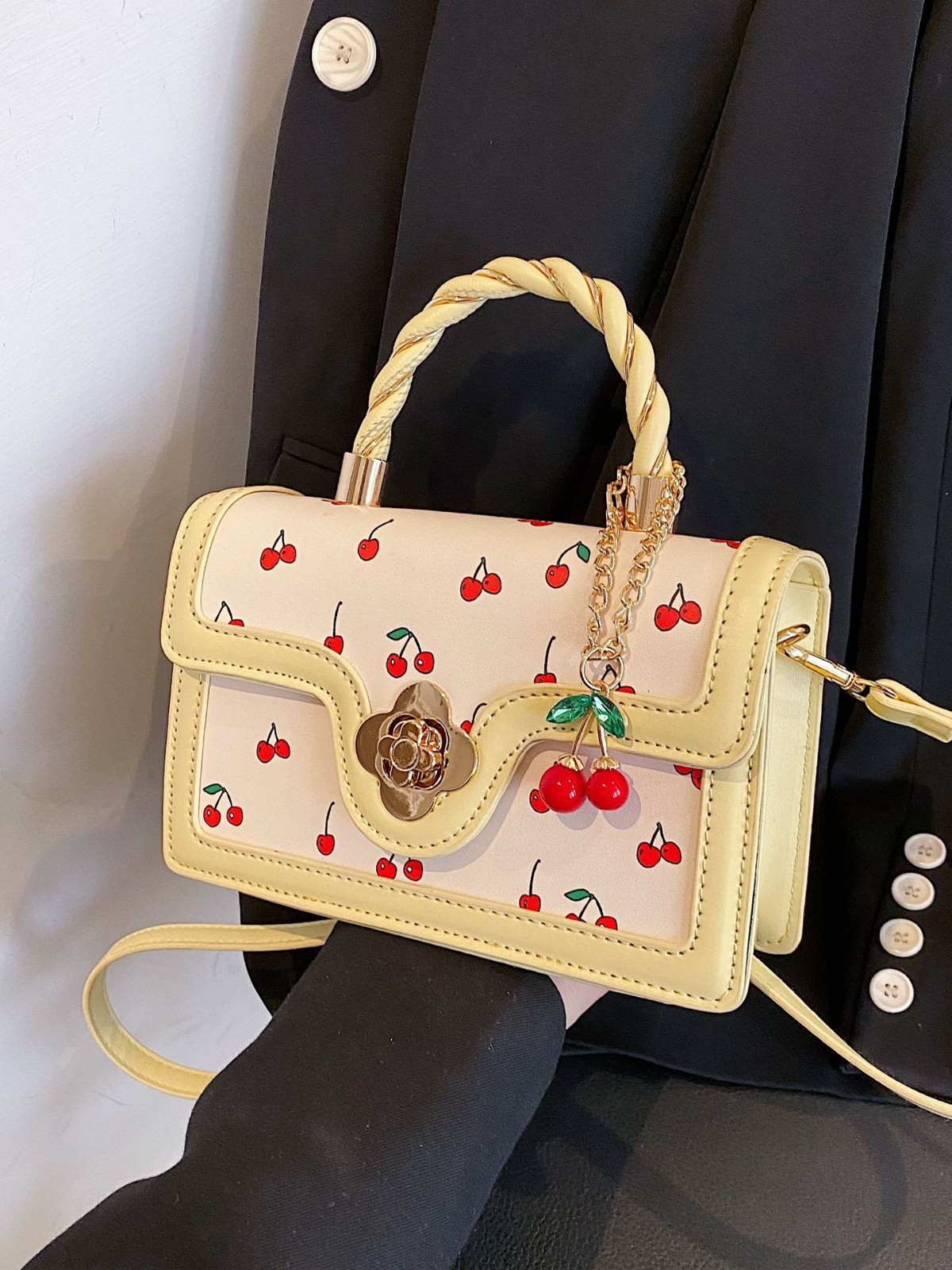 Foreign trade 2025 new lovely cherry print crossbody bag twist hand-held small square bag color contrast design small bag woman