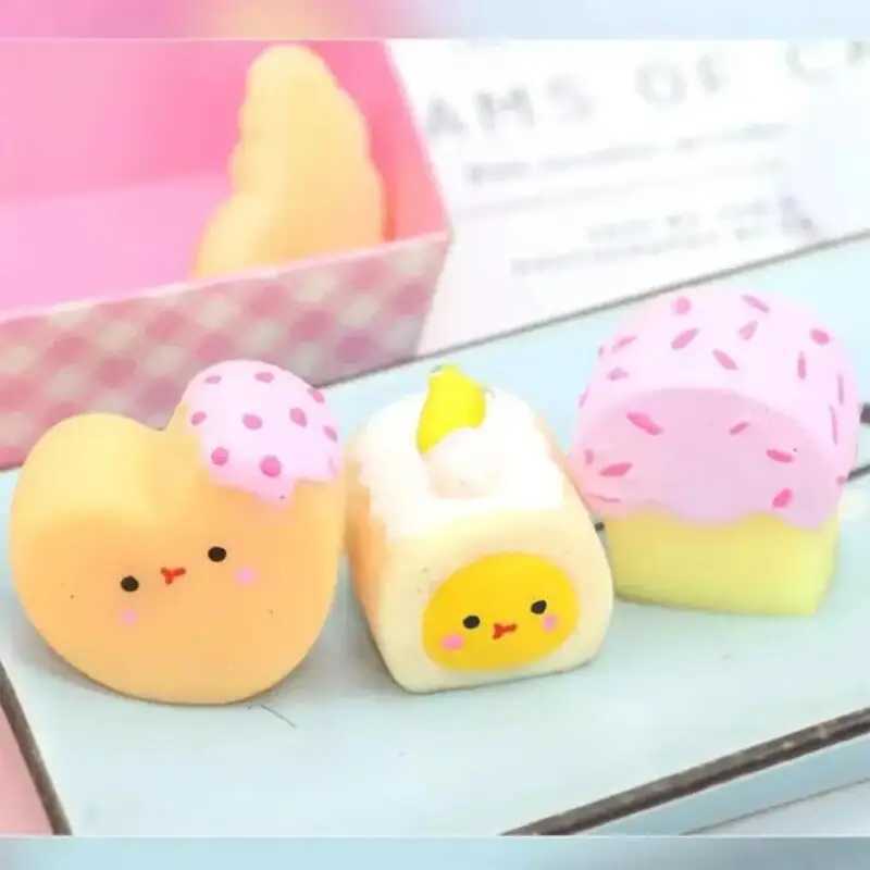 20PC Mochi Toys Blind Box Kaii Squeeze Bread Foodie Soft Glue Favors Str Relief Antistr Kids fidget Toy Birtay GiftsXJ250212