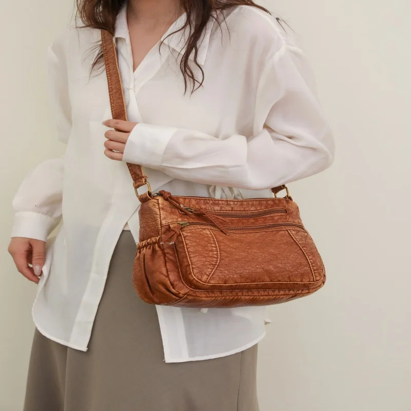 Pu Mailman Bag Retro Versatile Middle-aged Mother Bag Fashionable Large Capacity Single Shoulder Diagonal Cross Bag 250207