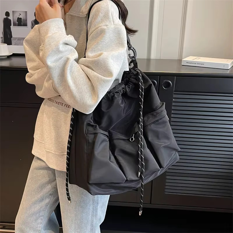 Large Black Nylon Unisex Crossbody Bag Multi-Pocket Totes String Design Travel Shoulder Bags For Women Fashion Handbags Purses