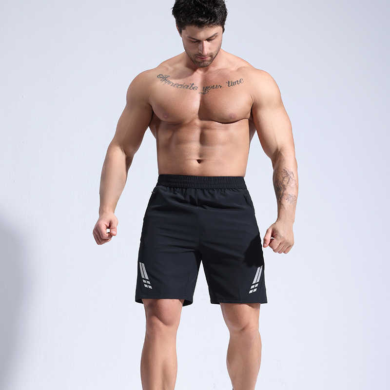 New mens sports shorts outdoor running ice silk quick drying pants running fitness five quarter pants W250212