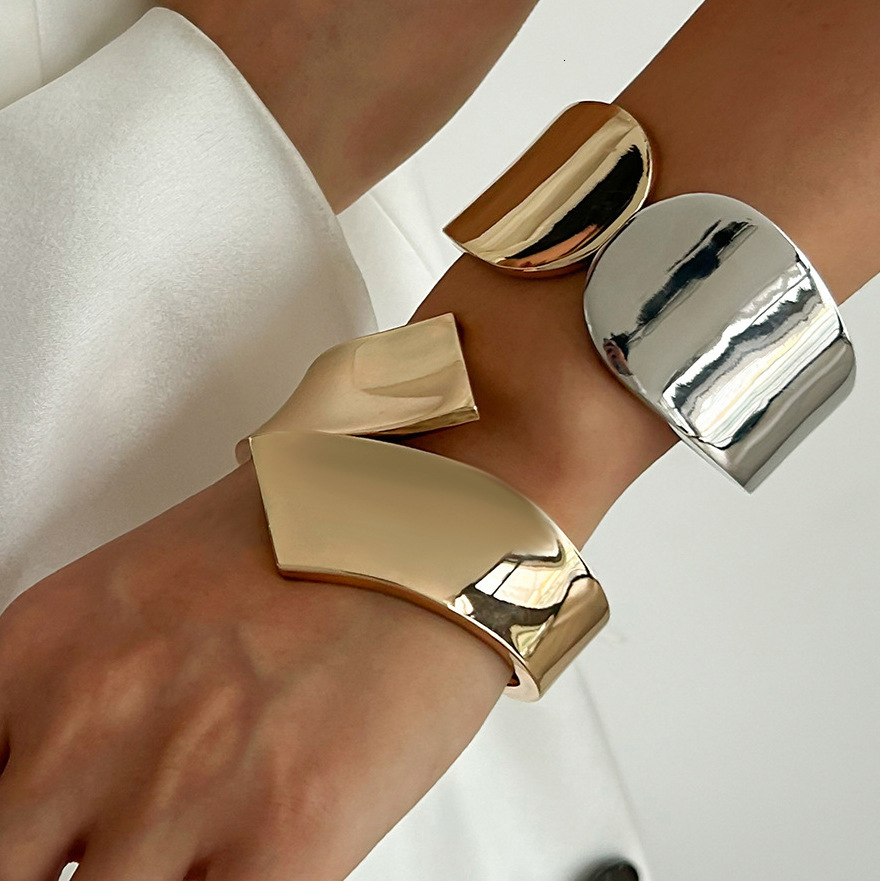 designer Woman Jewelry Creative Color Contrast Ins Geometric Opening Women's Fashion Alloy Smooth Wrapped Bracelet