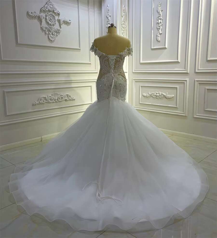 Customized Am1080 Off Shoulder Lace Applique Sheer Mermaid Wedding Dress