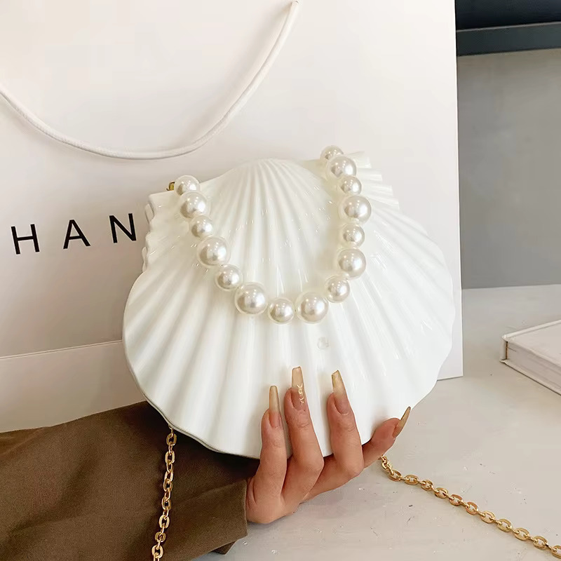 Evening Shape Women Clutch 2023 New Wedding Bridal Handbag Pearl Beaded Fashion Shell Chain Party Bags