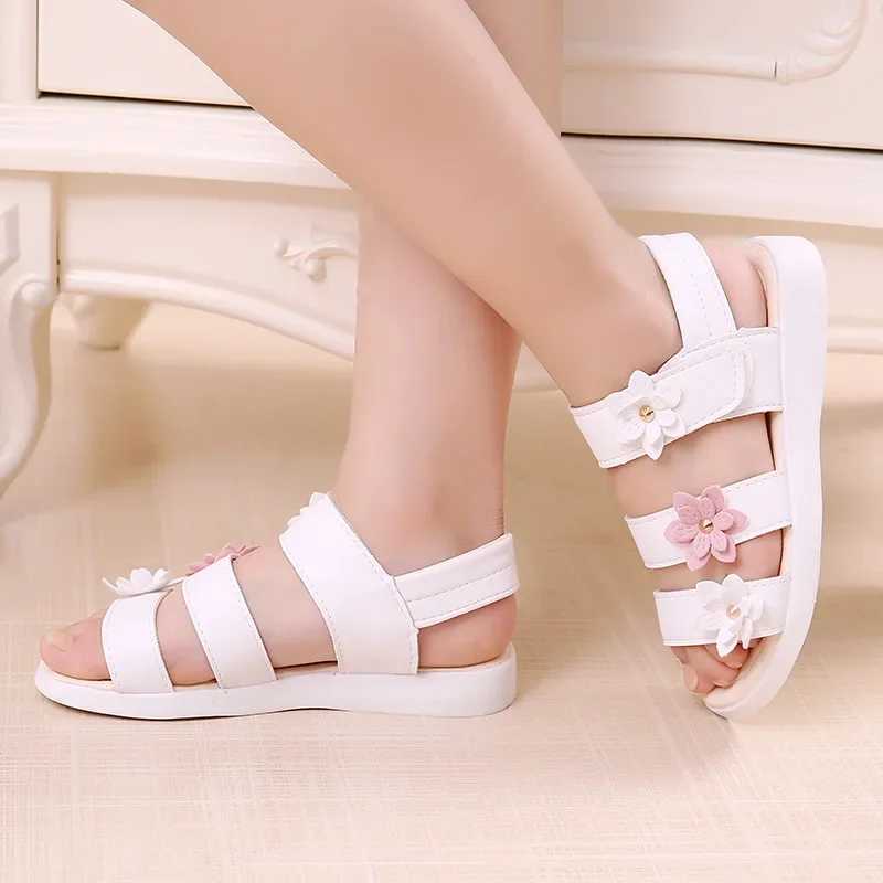 Sandals Girls Sandals Gladiator Flowers Sweet Soft Children Beach Shoes Kids Summer Floral Sandals Princess Fashion Cute High Quality H250212