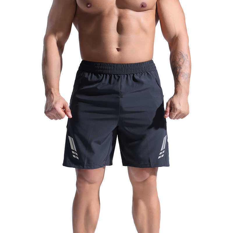 New mens sports shorts outdoor running ice silk quick drying pants running fitness five quarter pants W250212