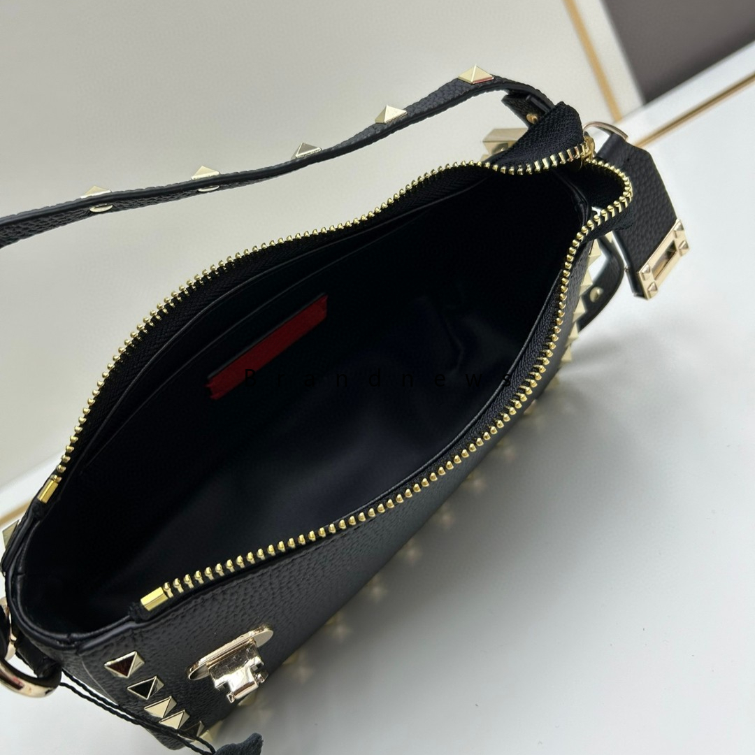 Real Cow Leather Shoulder Bags Rivets Rockstuds Small Crossbody Top Handle Purses And Handbags Designer Fashion Messenger Bag Clutch With Card Holder 