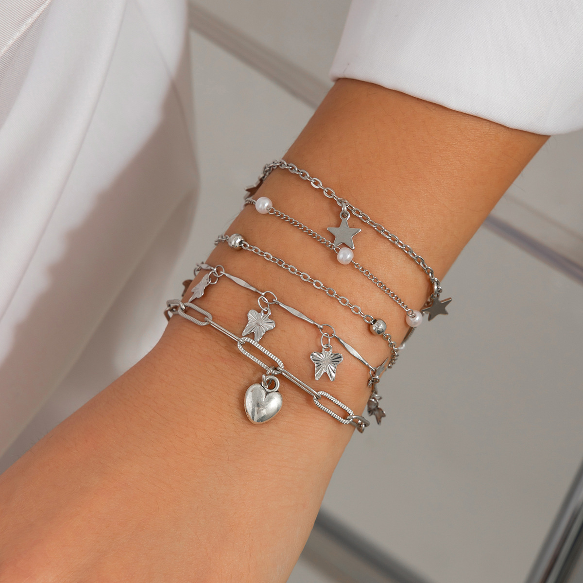 Woman fashion Jewelry butterfly combined with gold bracelet, simple pearl irregular designer Bracelet set