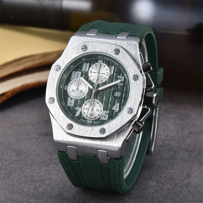 men watches multifunction sports watch calendar quartz luxury watch designer watches rubber strap with box montre de luxe