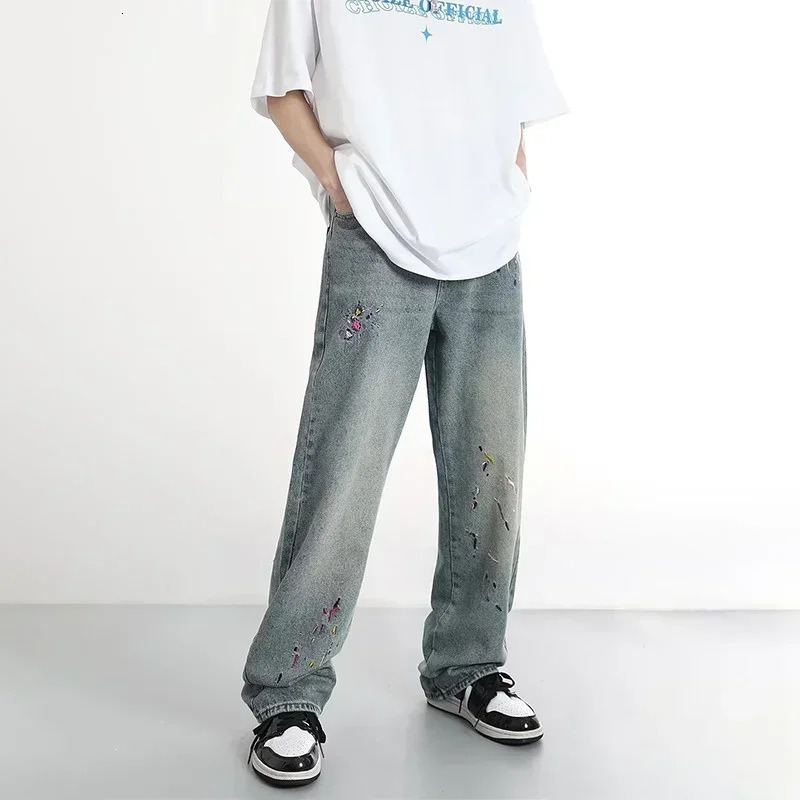 Mens Graffiti ed Baggy Jeans Retro Straightleg Denim Trousers High Street Distressed Y2K Jean pantalones 250210