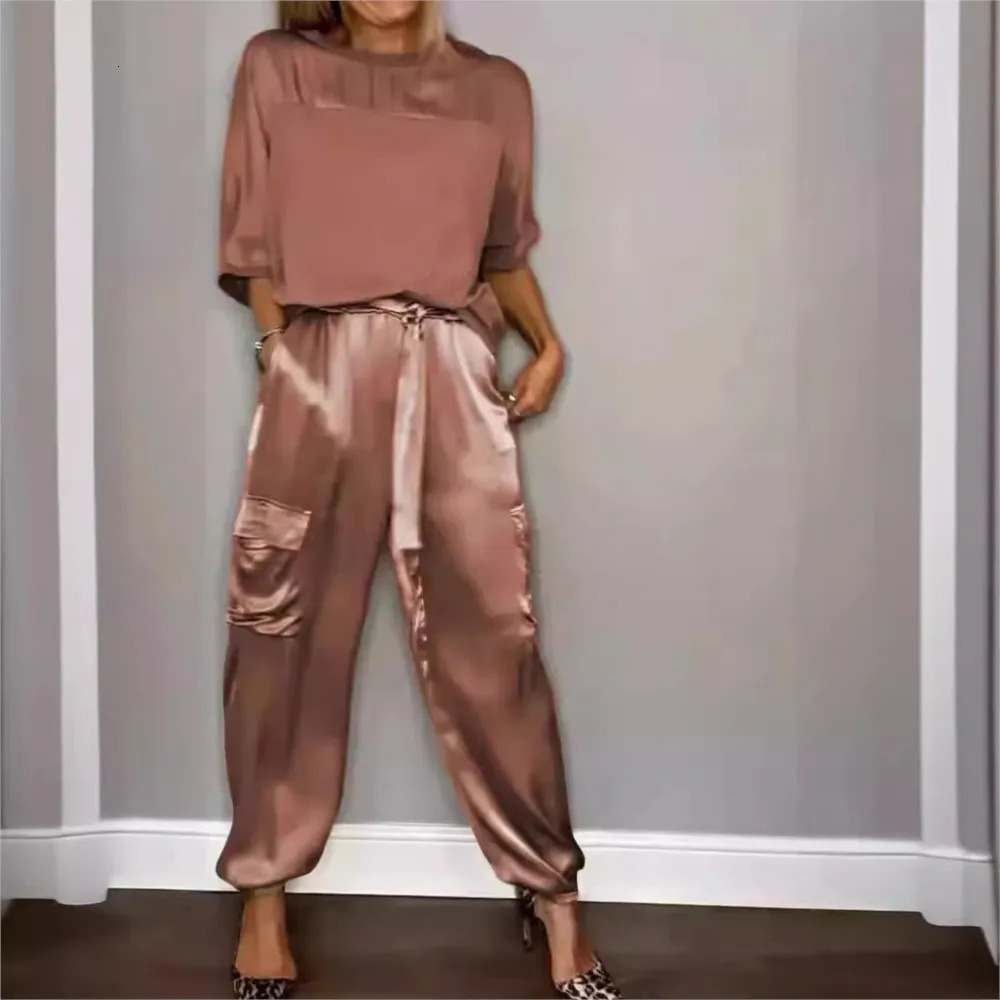 Womens smooth satin short sleeved top and pants twopiece set Oneck lace loose elegant womens 250211 - view 7