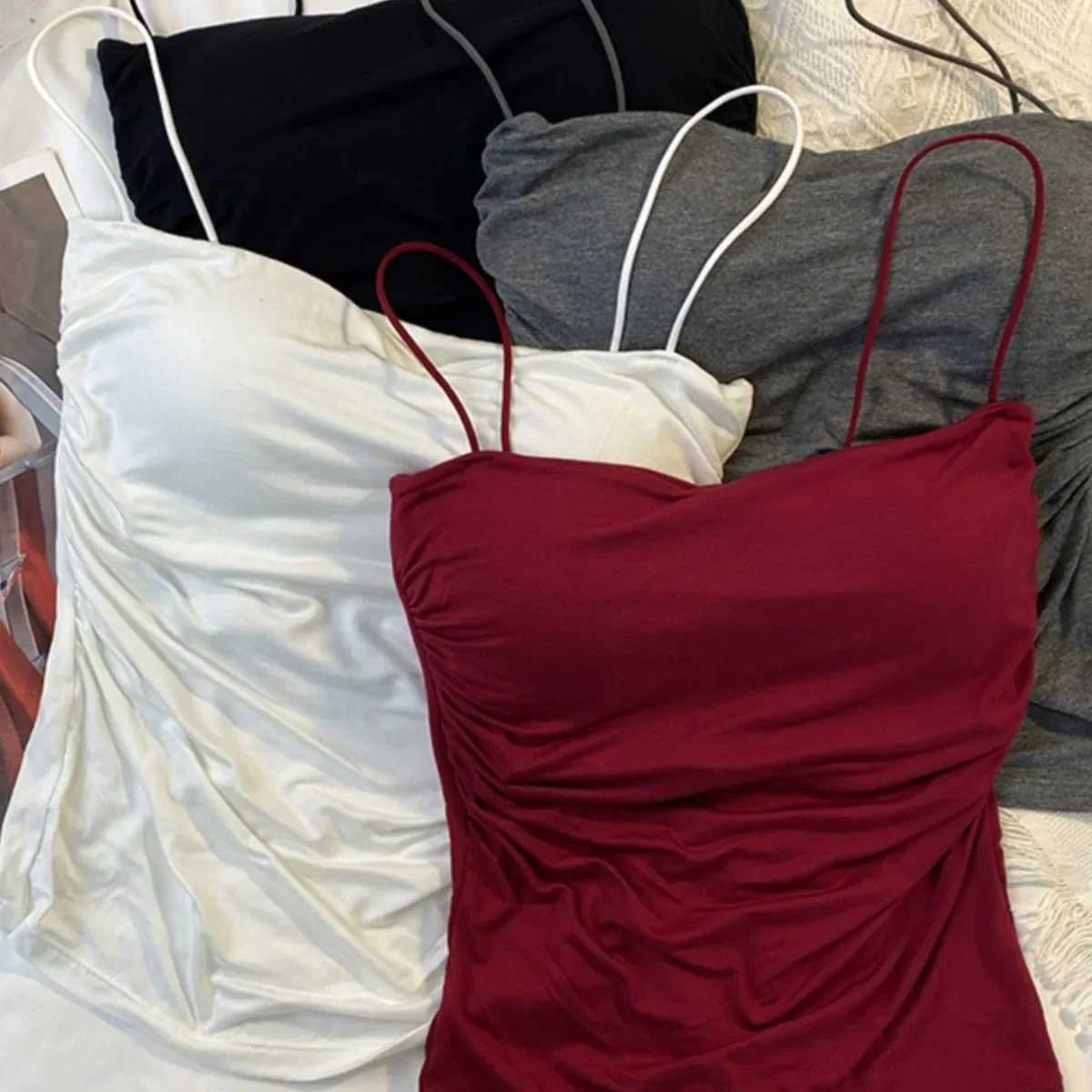 Womens Sveless Top Tank Underwear Fitted Camisole Sexy Short Top With Thin Straps Plain White Tank Top Camisole Korean StyleXJ250212