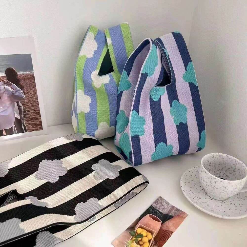 110g New Women's Tote Versatile with Gift Bucket Knitted Handheld Bag