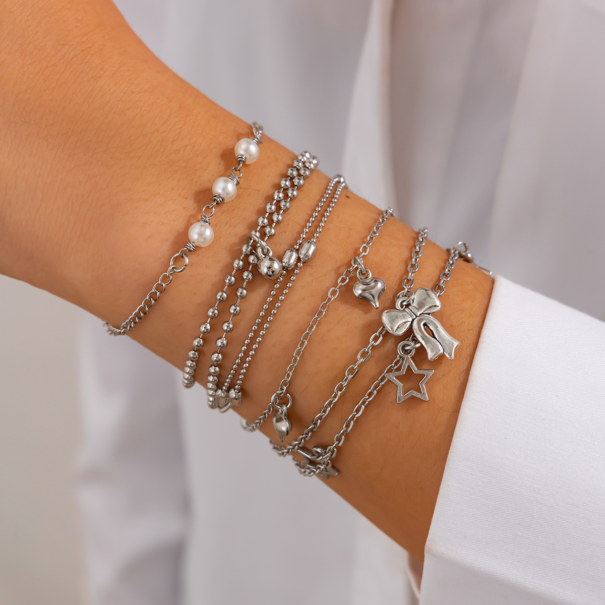 Woman fashion Jewelry butterfly combined with gold bracelet, simple pearl irregular designer Bracelet set