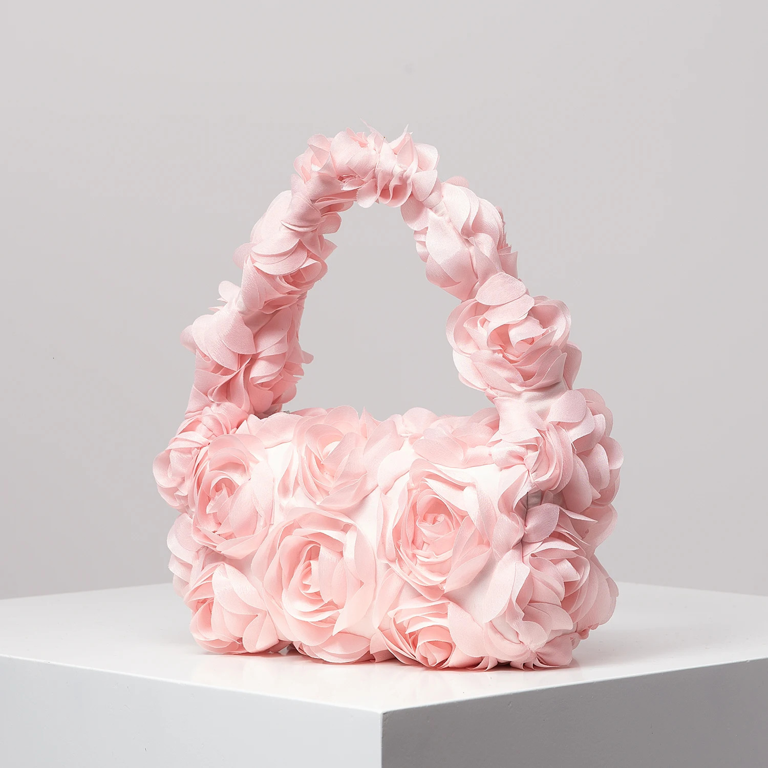 Elegant rose handbag wedding party dinner bag sweet and cute small square bag suitable for womens giftsrandom pattern 250207