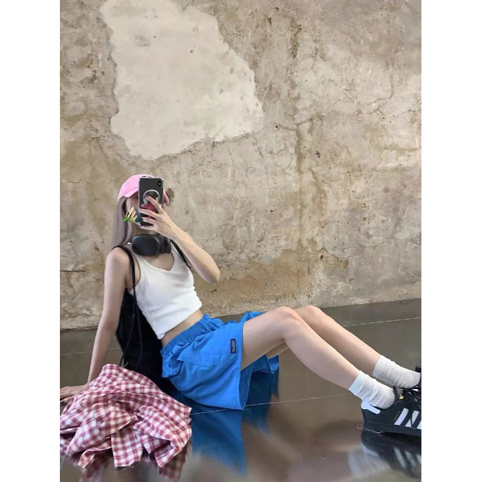 Dopamine Sports Casual Shorts Women's Summer Fashion Pink Quick Drying One-fifth Wide Leg Shorts Sexy Beach Pants
