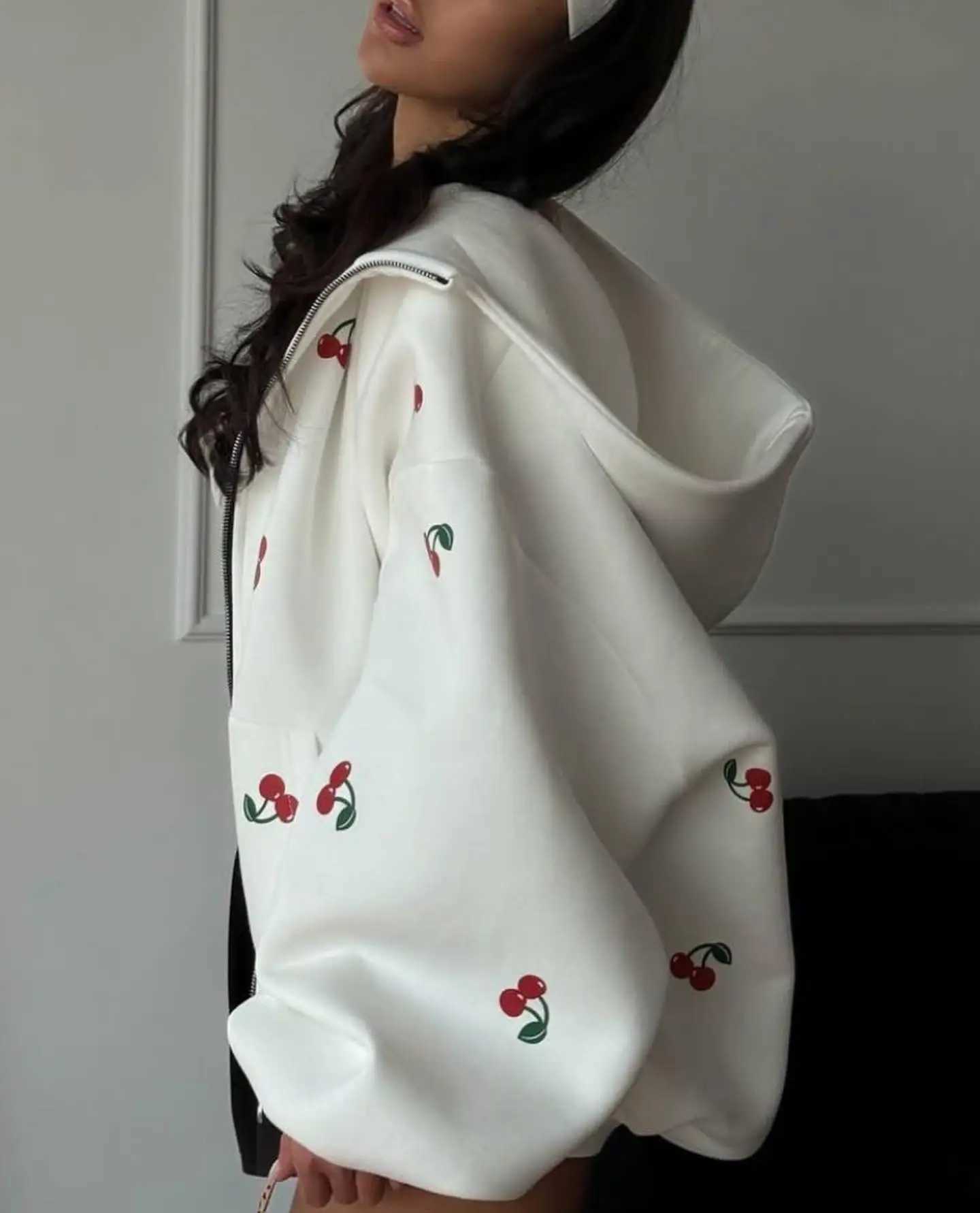 Korean Fresh Style Fashion Cherry Pattern White Zip Up Hoodie Y2k Harajuku Versatile Sweatshirt for Womens New Autumn Clothing X250212