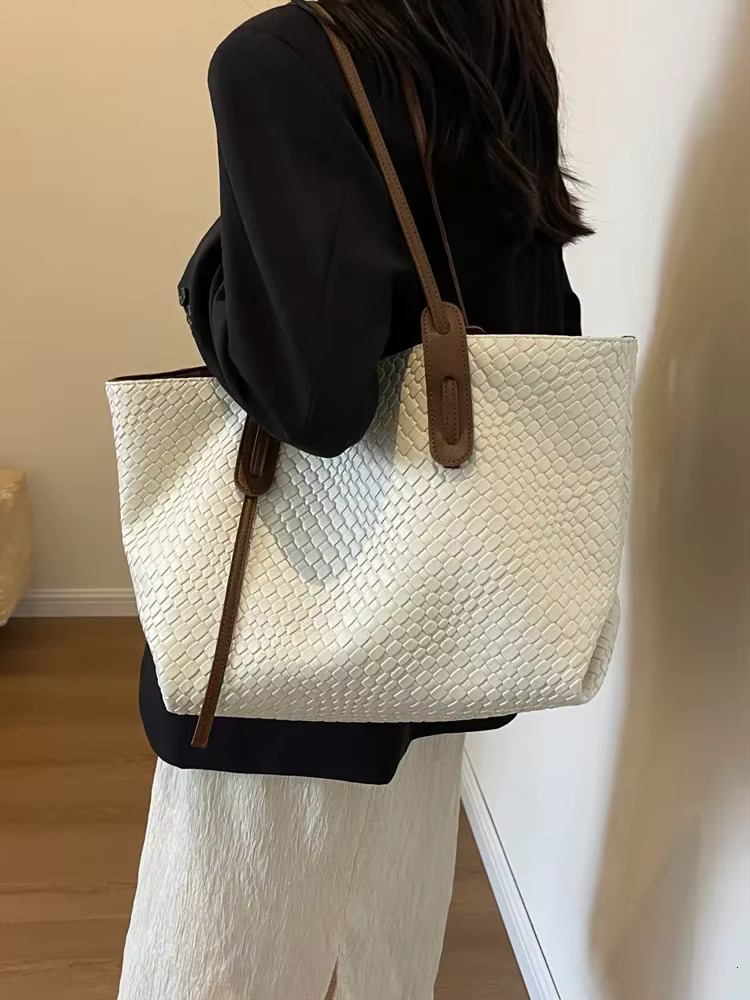 PU leather handbag Large capacity woven tote bag for women's casual designer shoulder bag, high-quality