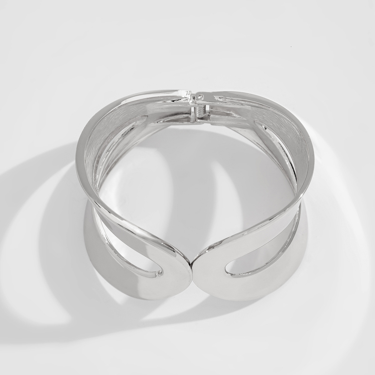 fashion Jewelry iuencer, landscape face, eight character spring bracelet, irregular alloy designer Bracelet set