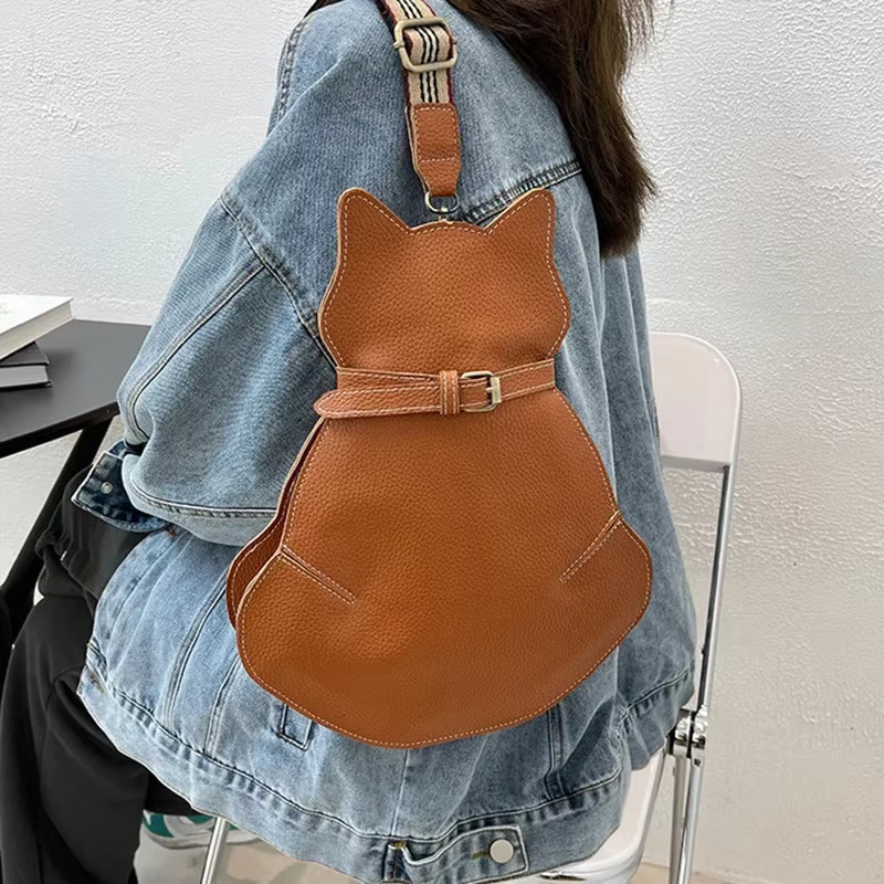 2025 Vintage Women Chest Waist Bag Cat Shape Shoulder Casual Crossbody Bags Quality Leather Handag Purse Ladies Brand Designer