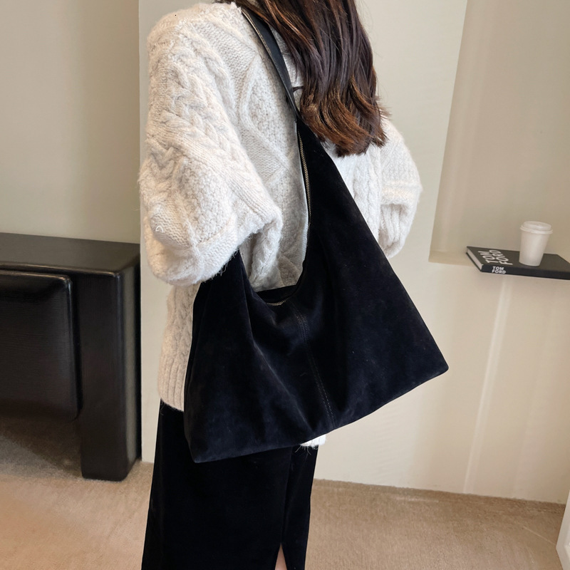 Autumn High-Grade Underarm 2025 New Frosted Casual Tote Bag Fashion Commuter Large Capacity Handbag