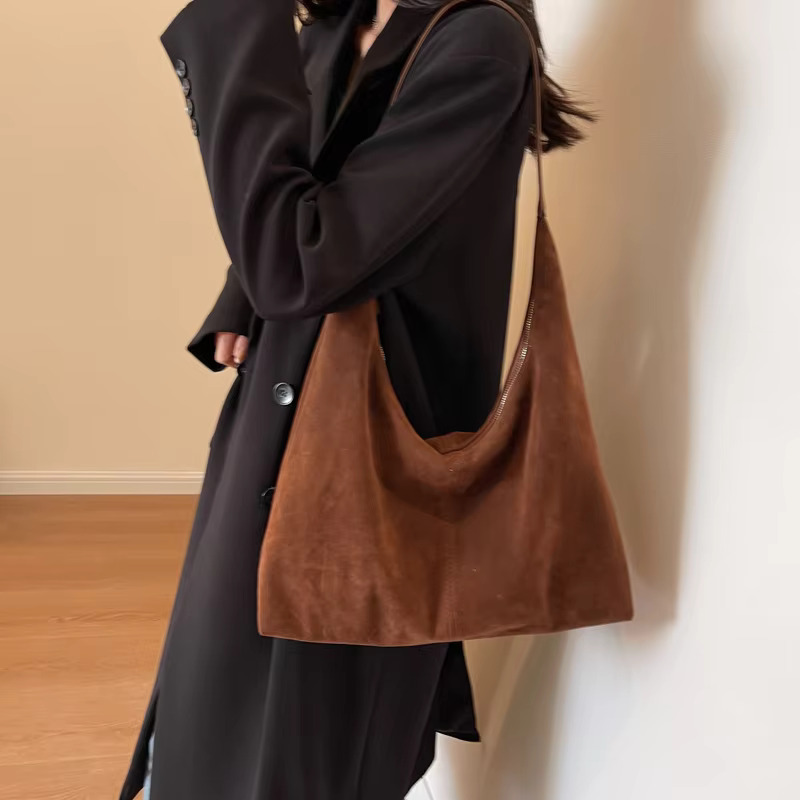 Autumn High-Grade Underarm 2025 New Frosted Casual Tote Bag Fashion Commuter Large Capacity Handbag