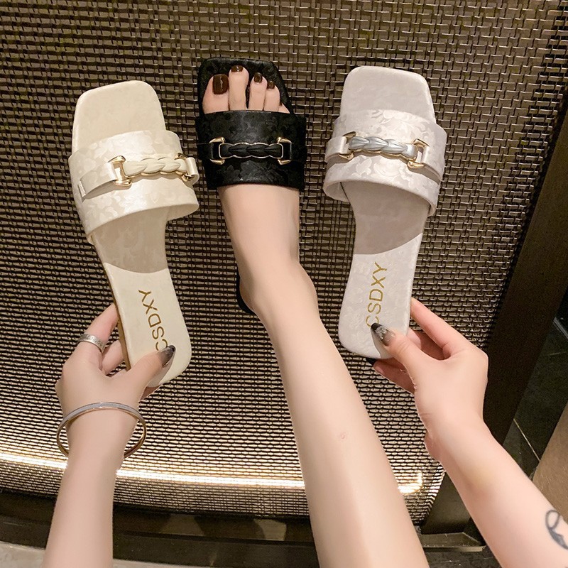 2025 new hot free shipping designer slippers for womens flat slippers sliver black beige tibetan green light green Leisure slippers