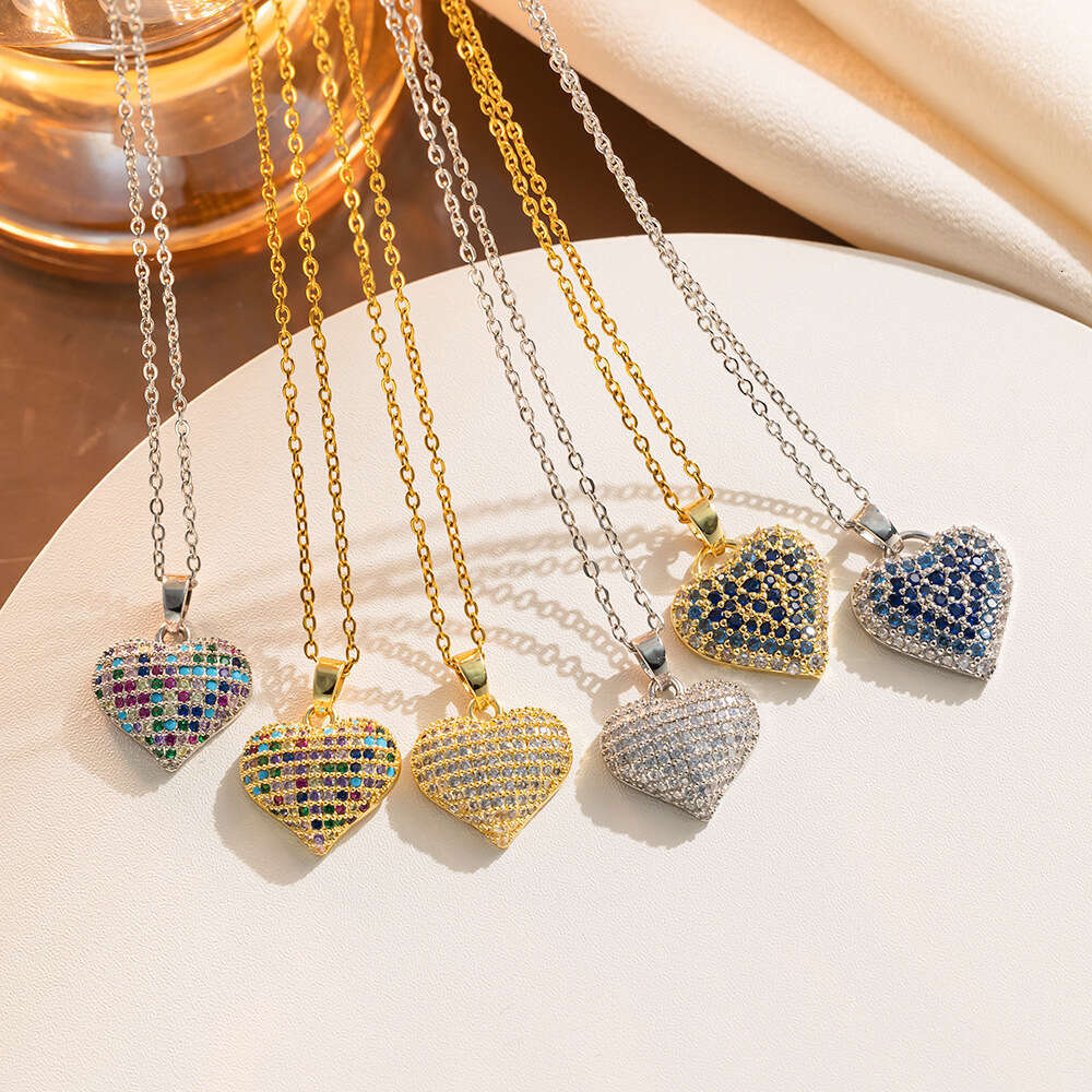 Designer Necklace For Women Europe and America's new personalized love necklace female heart shaped pendant Tiktok hot selling niche design high-
