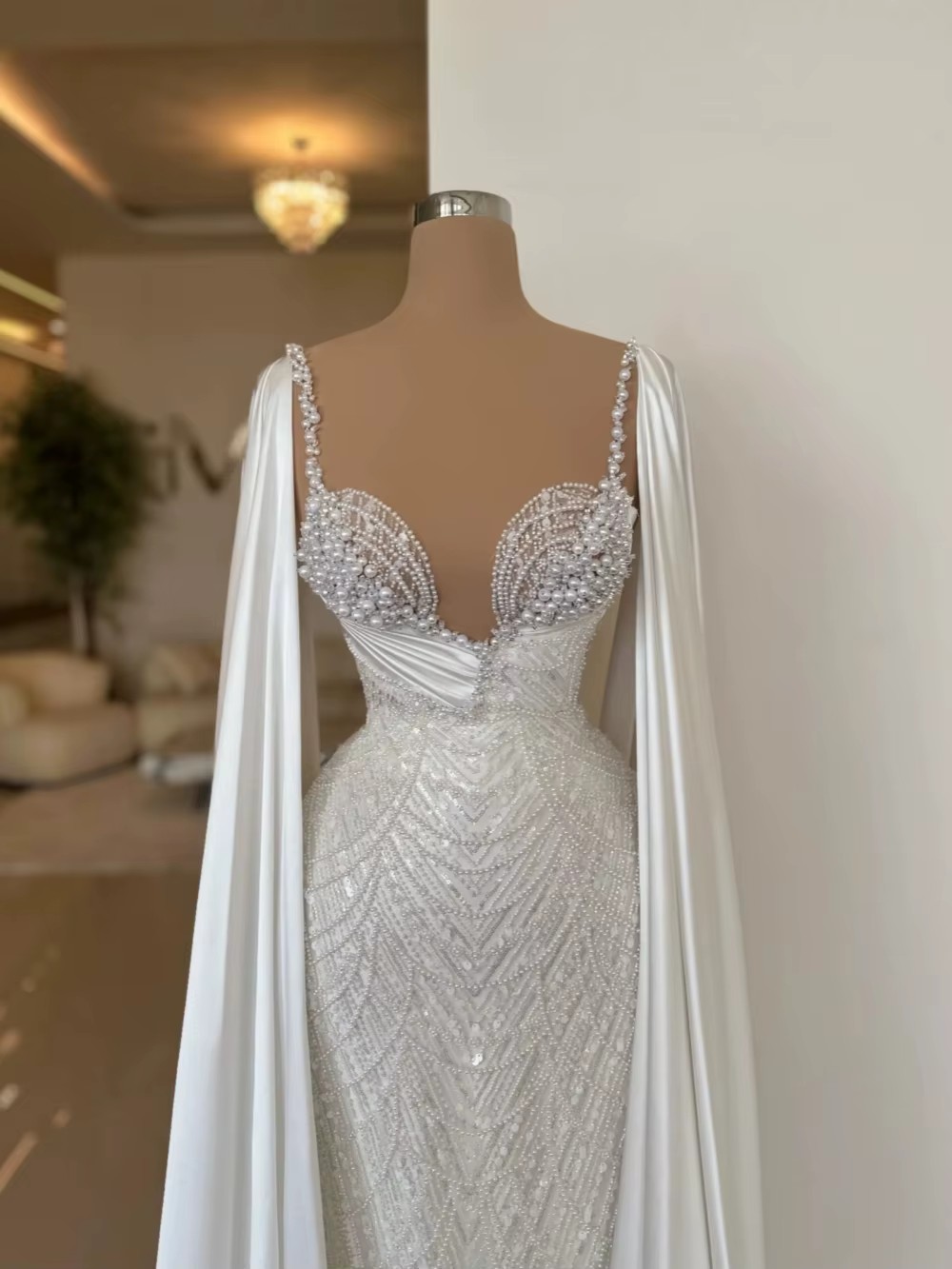Elegant Women Wedding Sheer Neck Long Sleeves Bridal Gowns Pearls Sequins Sweep Train Dress Custom Made vestidos de novia