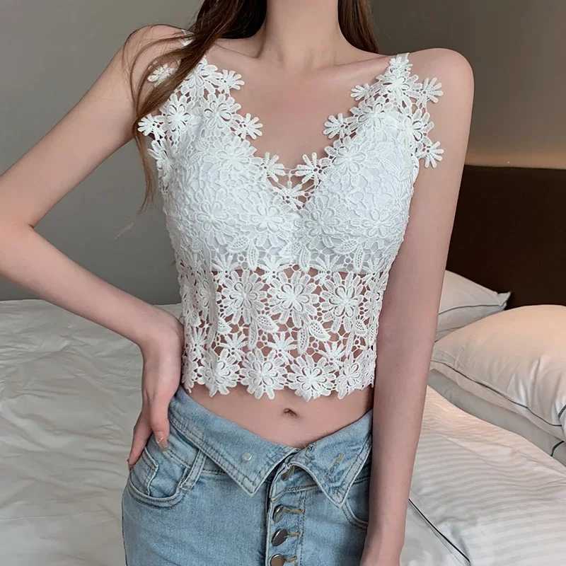 ITOOLIN Summer Women Lace V-Neck Sexy Backless Crop Top Hollow Out Tank Top With Bra Pad Y2K Camis Floral Embroidery Top 2024XJ250212