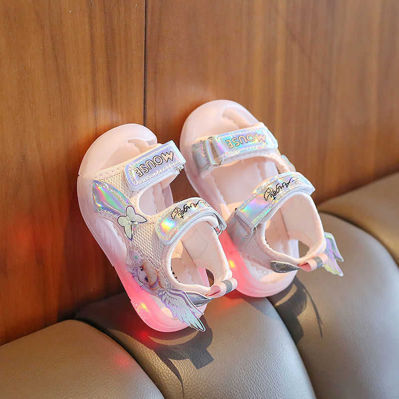 Sandals Baby girl sandals 0-3-5.5 years old 2 girls and children glowing soft sole princess shoelaces flashing lights breathable walking shoes H250212