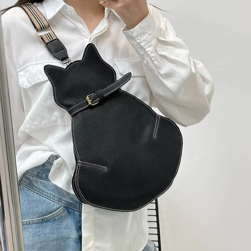 2025 Vintage Women Chest Waist Bag Cat Shape Shoulder Casual Crossbody Bags Quality Leather Handag Purse Ladies Brand Designer