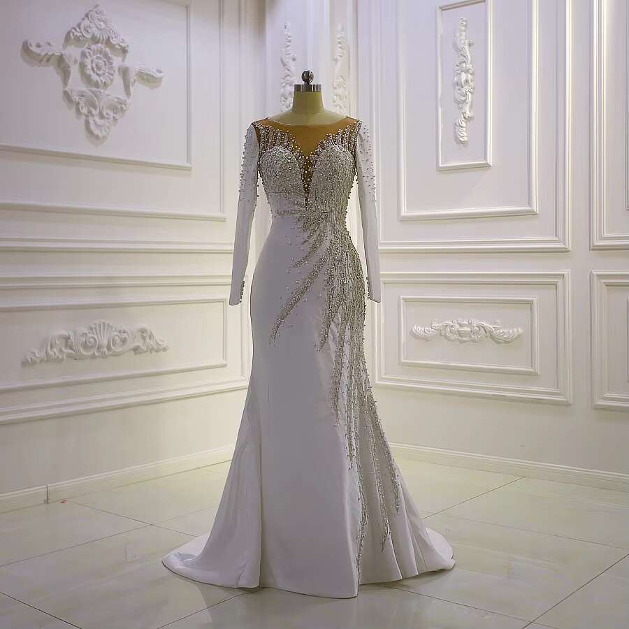 Customized Am936 Long Lace Appliqued Satin Full Sleeve Wedding Dress