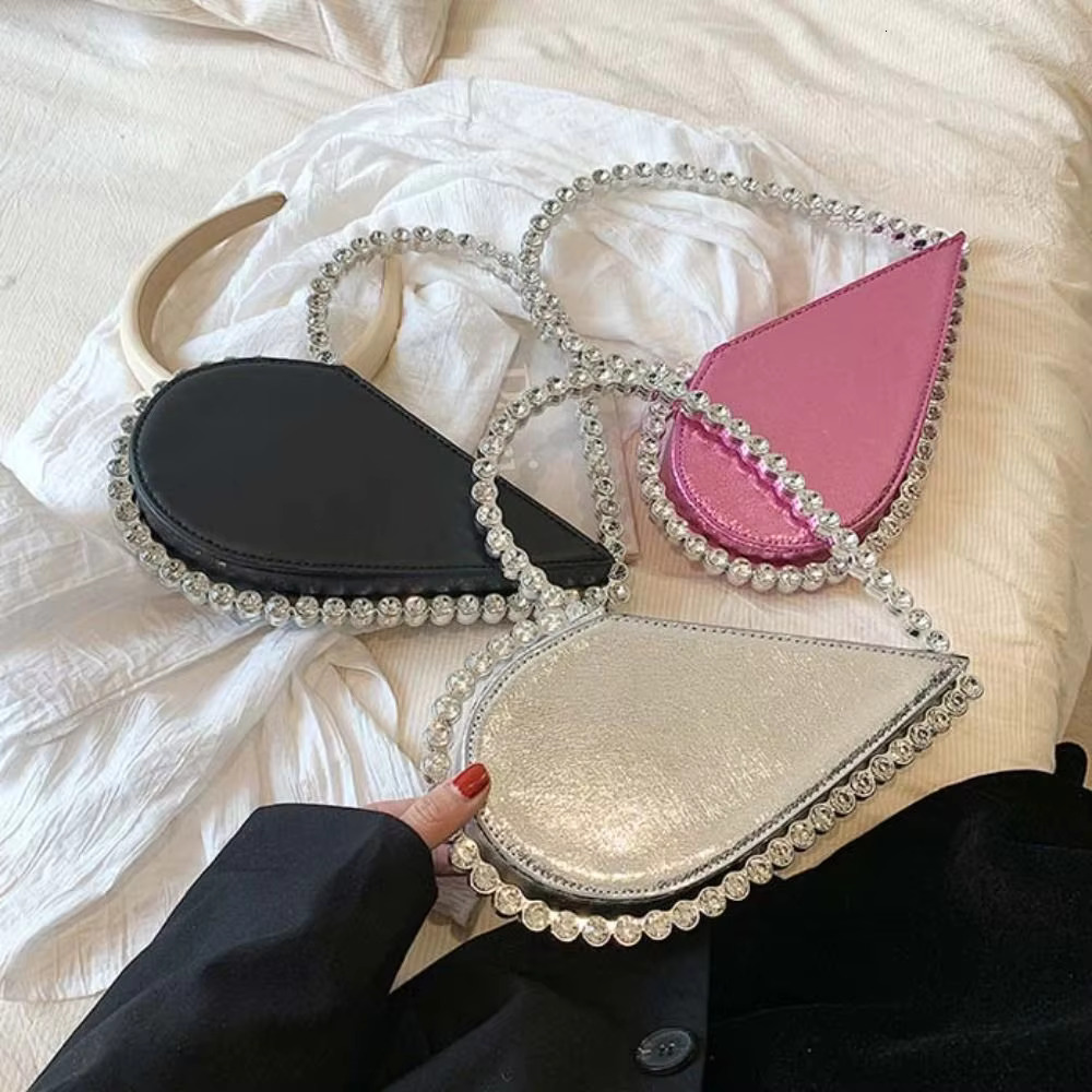 Rhie Evening Banquet Large Capacity Wrist Love Shape Handbag Metal Handle Messenger Purse Ladies Clutch Bag