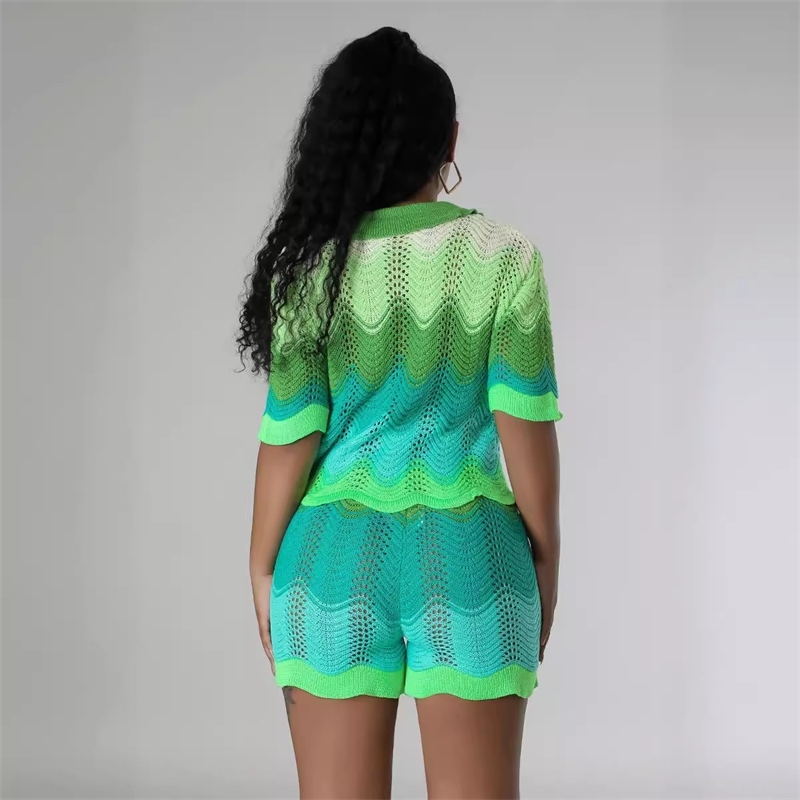Womens Tracksuits Two Pieces Set 2025 Spring New Knitted Short Sleeved Shorts Casual Set 2 Colors