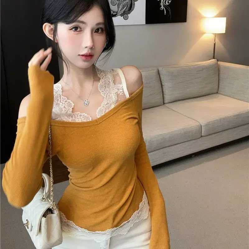 Lace Patchwork Long Sve Bottoming Shirt Femme Autumn Sexy Interior Lapping Slim Off Shoulder Top Tee Women Fashionable TshirtXJ250212