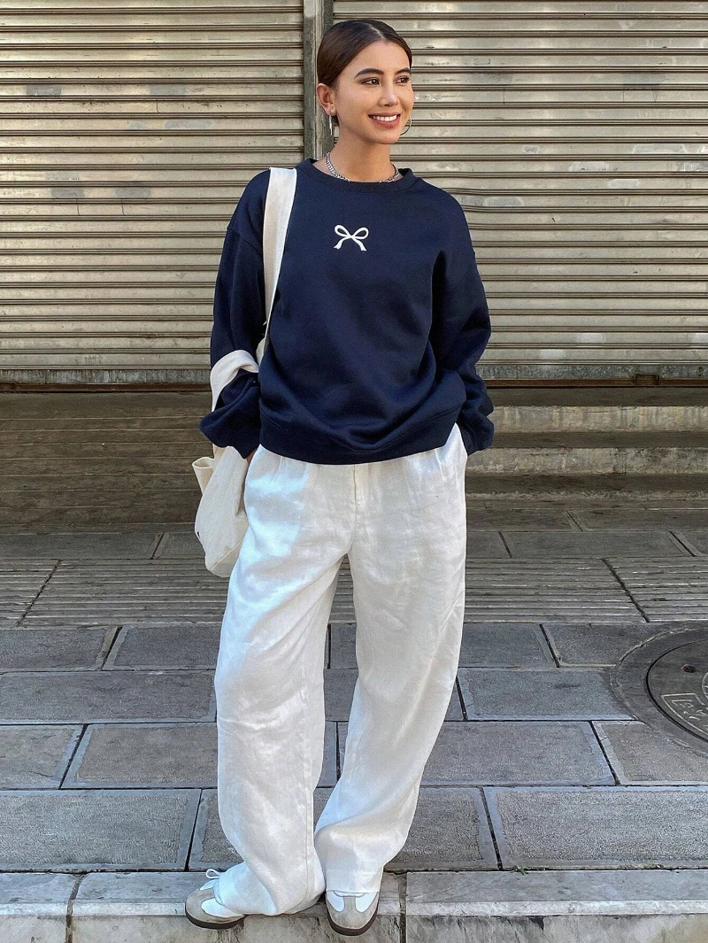 Casual Womens Sweatshirts Kawaii Bow Graphic Prints Pullover Comfortable Warm Oversize Hoodie Autumn Fleece Soft Female Clothes 250304