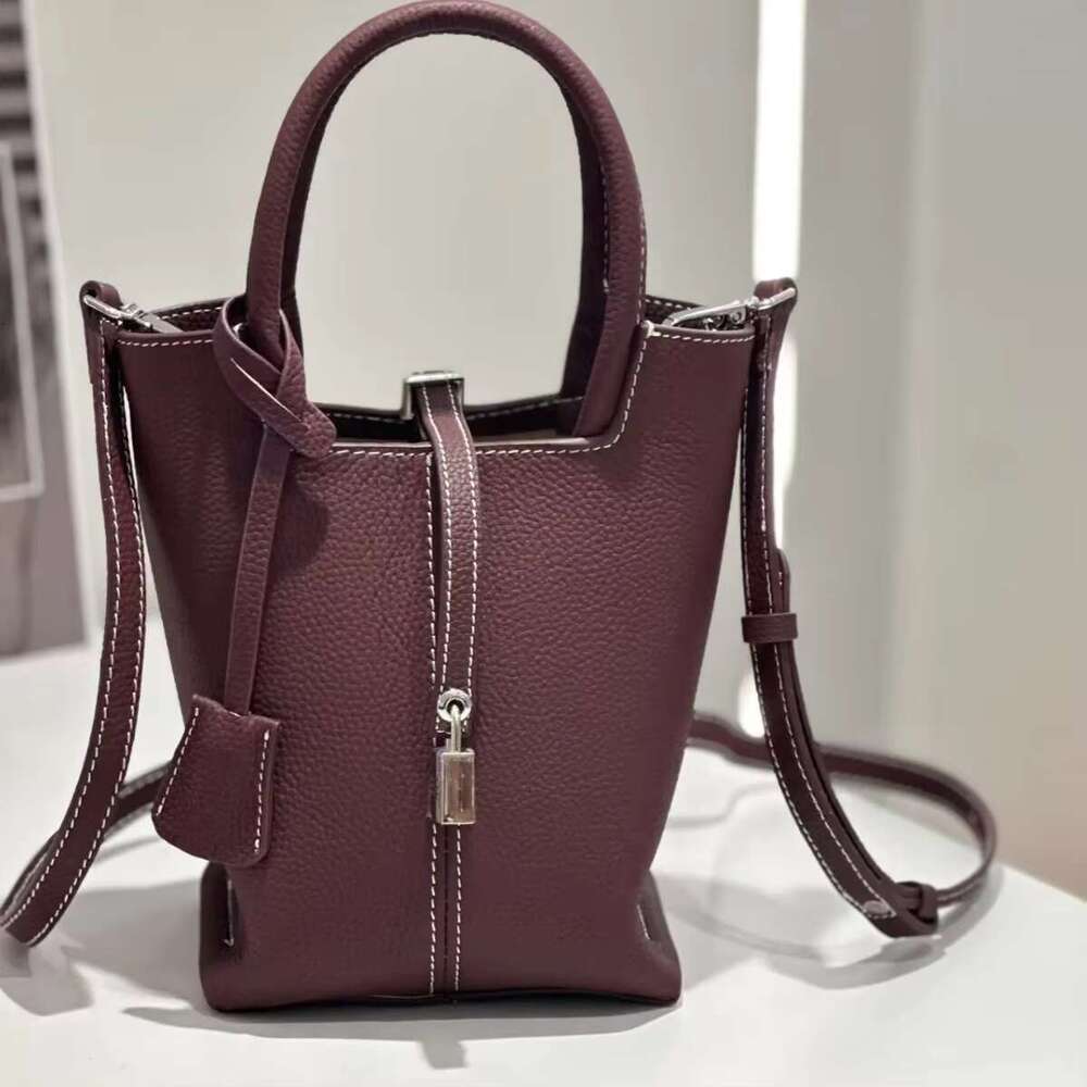 2025 New Women's Bucket Niche High-End Feel Genuine Leather Handbag Crossbody Bag From China Mainland
