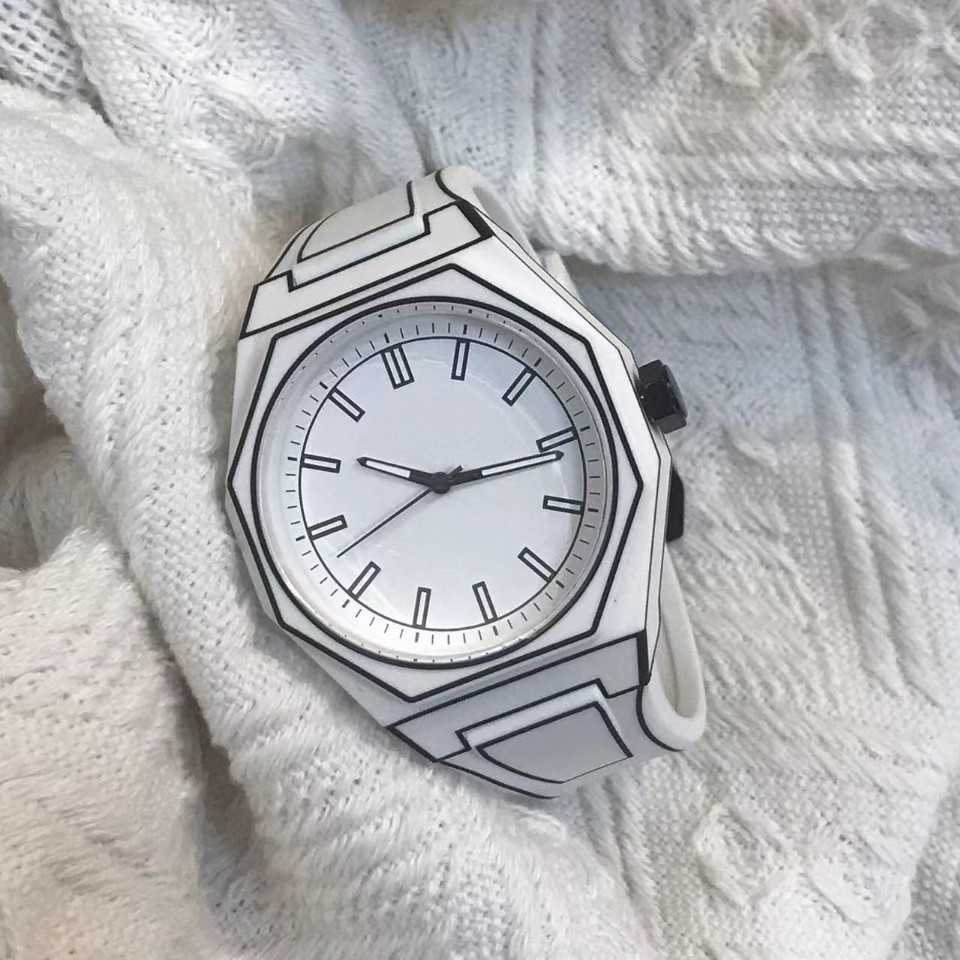 2024 New Anime Watch Mens Wormhole Concept Mens Student Mens Tritium Sports Mens Creative Mens Watch W250212