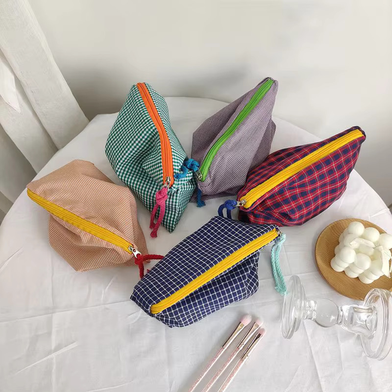 2025 HOT College Style Contrast Color Portable Zipper Cosmetic Bag Organizer Travel Handbags Toiletry Makeup Pouch swissmilitary