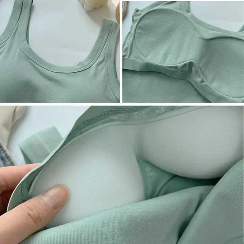 Womens Vest One-Piece No Steel Ring Cotton Chest Pad Wide Shoulder Sports Yoga Vest Underwear Black White Bra Tank Top WomenXJ250212