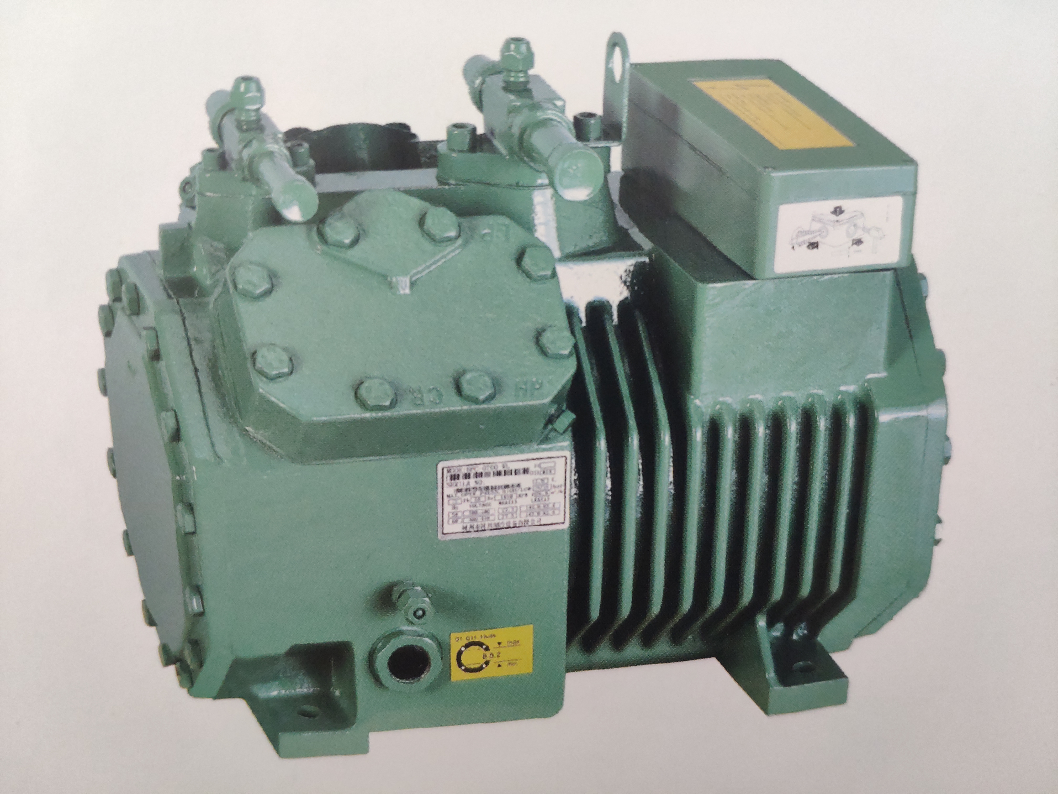 Semi-Closed Piston Refrigeration Compressor Series 4YG-5.2 ~ 4YG-9.2 for Medium & High Temperature Applications