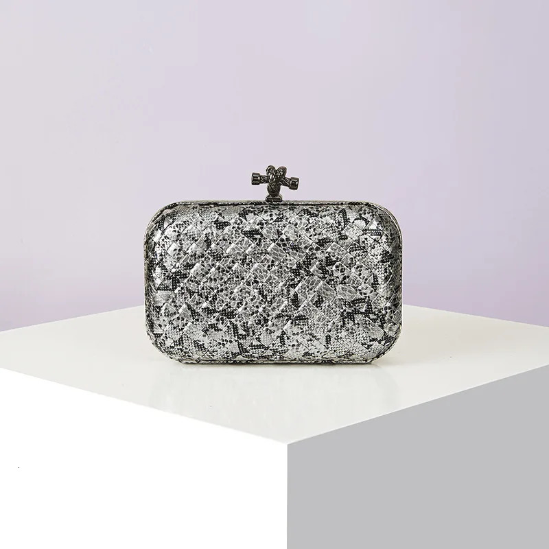 Wild Serpentine Evening Bags for Women Leather PU Woven Clutch Purse Elegant Ladies Metal Buckle Silver Handbag Bolso Mujer 250120