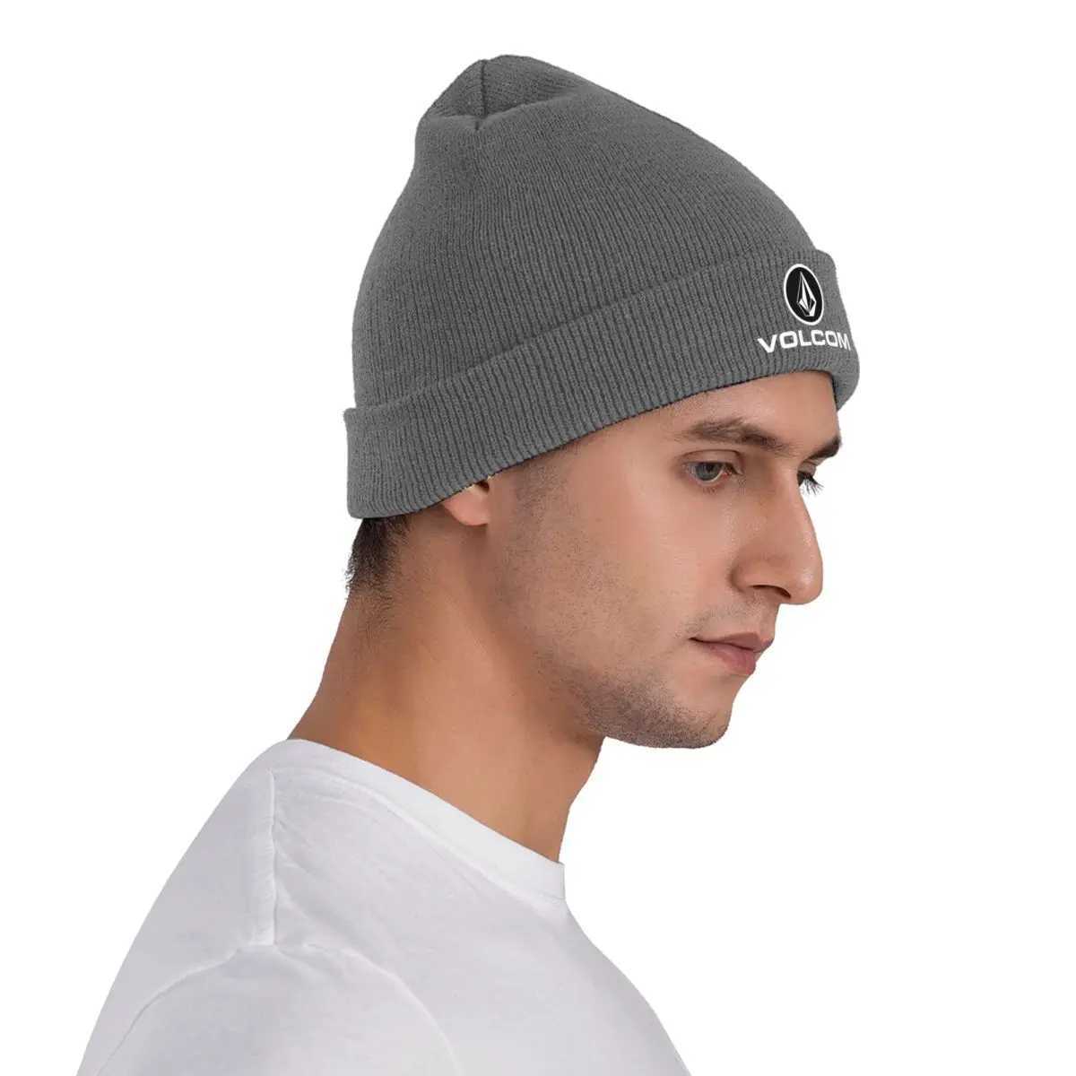 Best Simple Text Volc White Circle Warm Knitted Cap Fashion Bonnet Hat Autumn Winter Beanies Hats for Men Wen Adt X250212