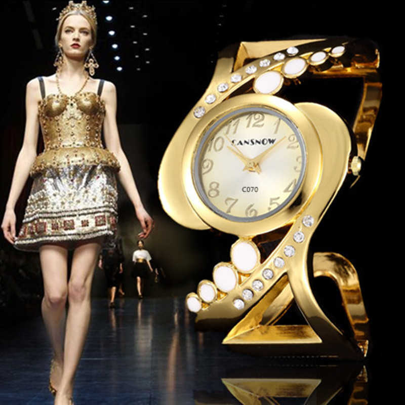 Watch womens watch womens Diamond Bracelet Watch high-end fashion girls hollow out Watch W250212
