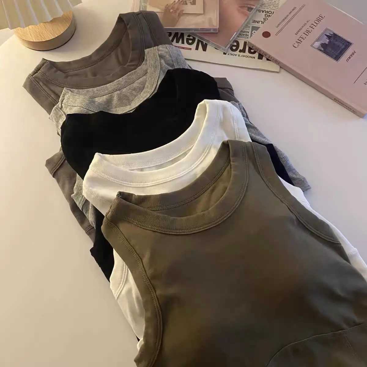 Women Sveless Vest Beautiful Back Sports Bra Slim Tube Top Underwear With Bra Pads Sexy Cozy Undershirt Elastic Crop TopXJ250212