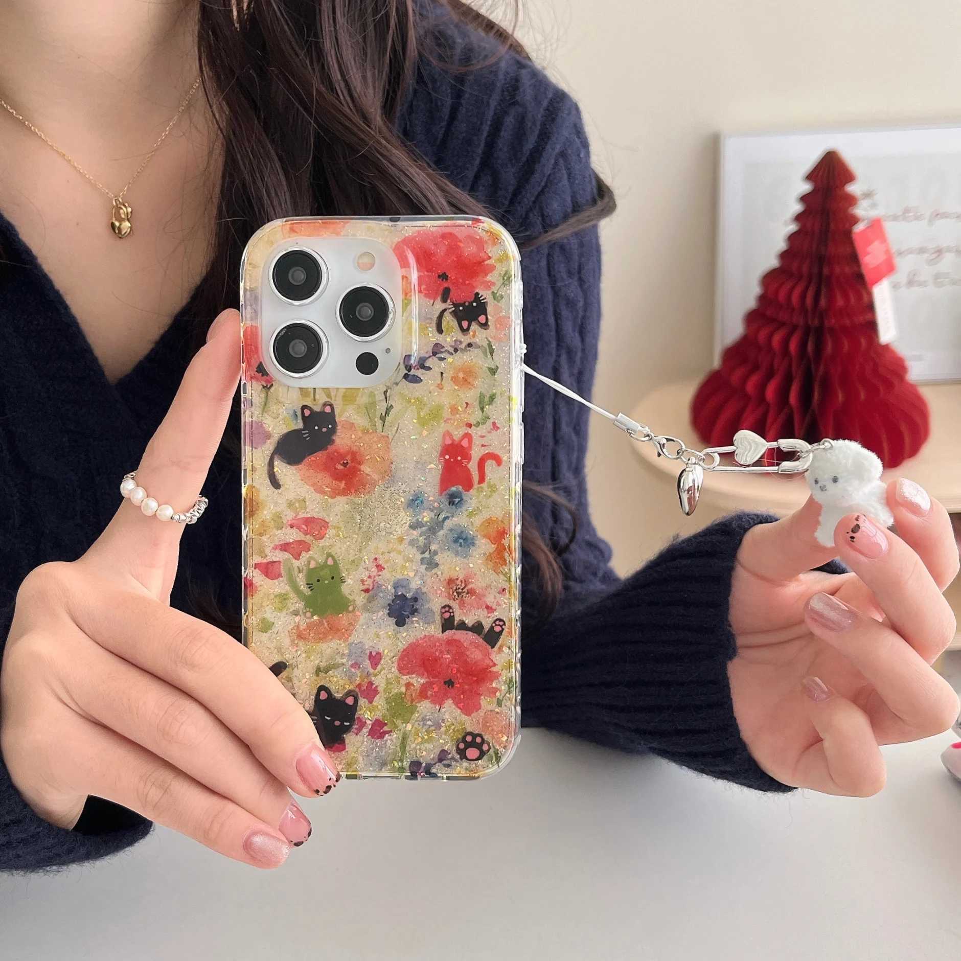 Fl Sn Sequin Flowers Cute Cartoon Black Cat White Bear Pendant Phone Case for iPhone 16 15 14 13 Pro Max Back Cover Funda Z250211