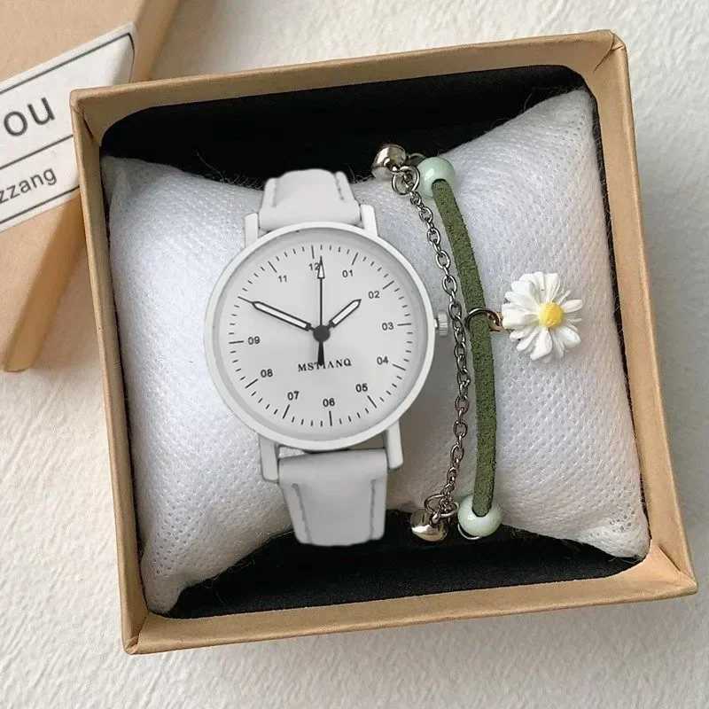 Women Watches PU Leather Strap Women Quartz Wristwatches Waterproof Round Dial Retro Watch Ladies Girls Watch Reloj Para MujerXJ250213
